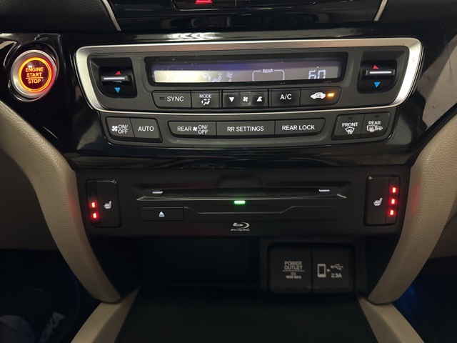 used 2020 Honda Pilot car, priced at $27,998