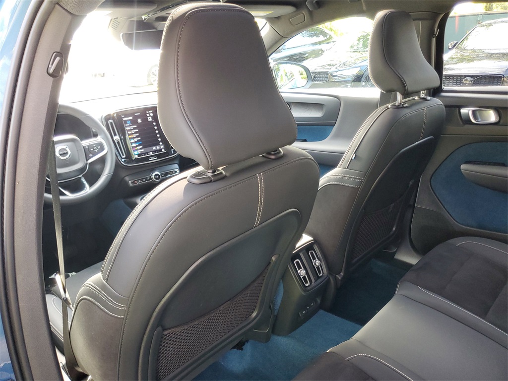 used 2023 Volvo C40 Recharge Pure Electric car, priced at $28,994
