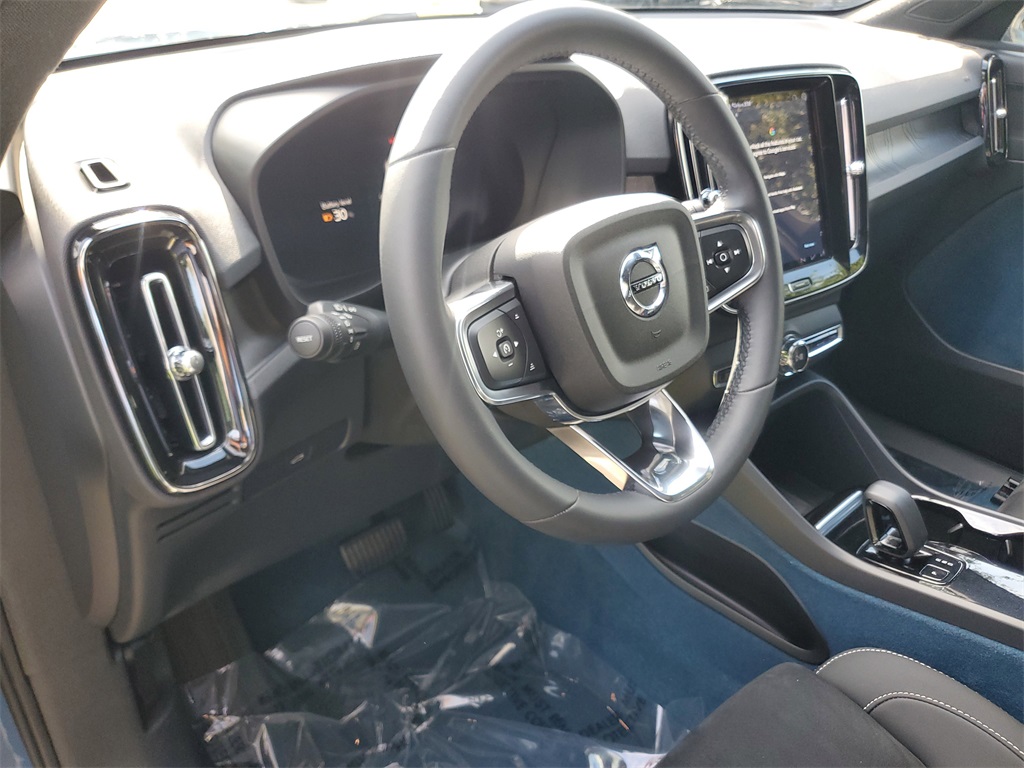 used 2023 Volvo C40 Recharge Pure Electric car, priced at $28,994