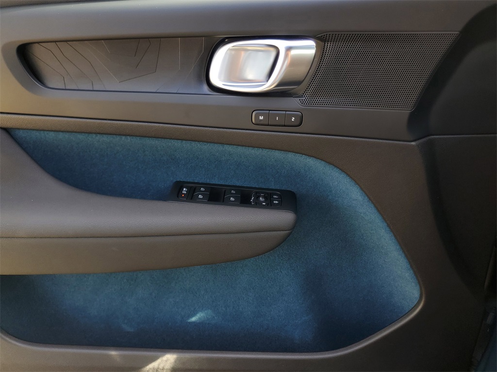 used 2023 Volvo C40 Recharge Pure Electric car, priced at $28,994