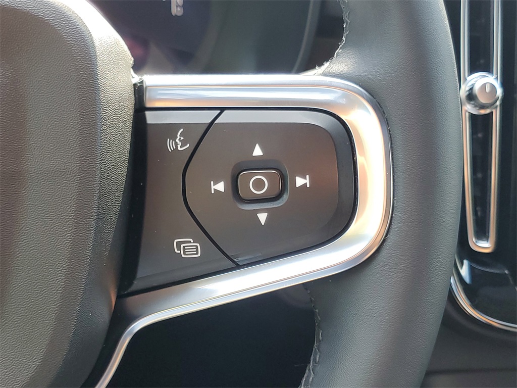 used 2023 Volvo C40 Recharge Pure Electric car, priced at $28,994