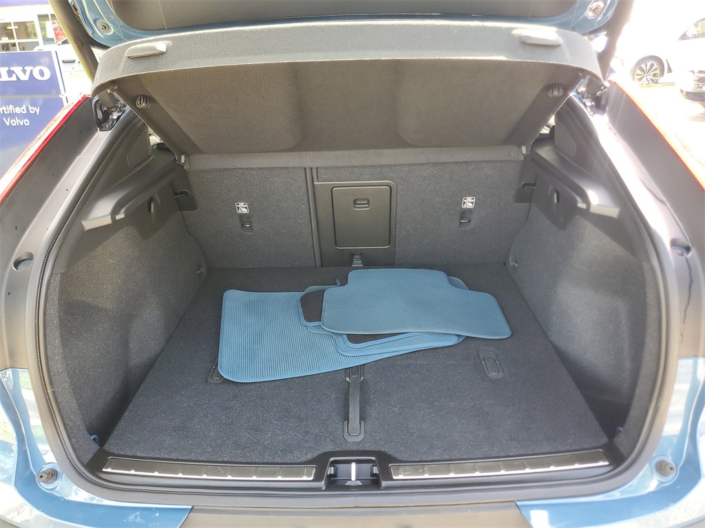 used 2023 Volvo C40 Recharge Pure Electric car, priced at $28,994