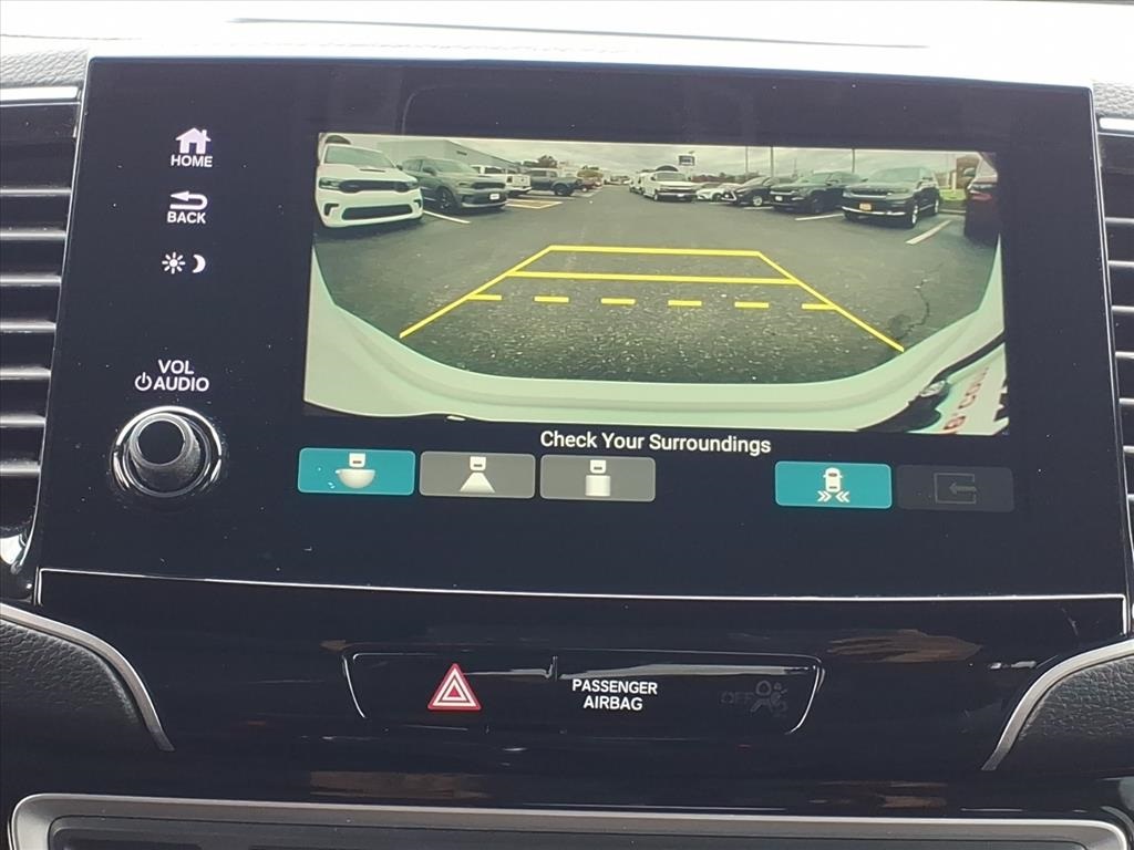 used 2022 Honda Pilot car, priced at $29,900