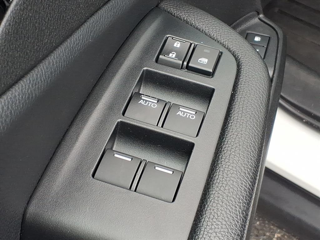 used 2022 Honda Pilot car, priced at $29,900