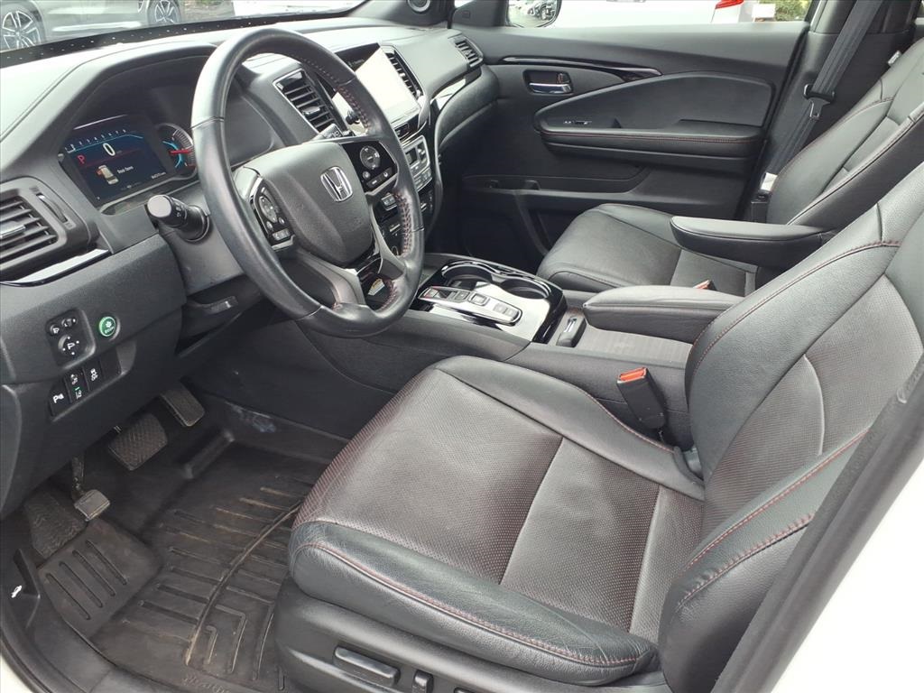 used 2022 Honda Pilot car, priced at $29,900