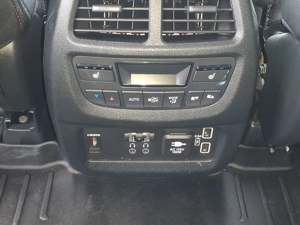 used 2022 Honda Pilot car, priced at $29,900