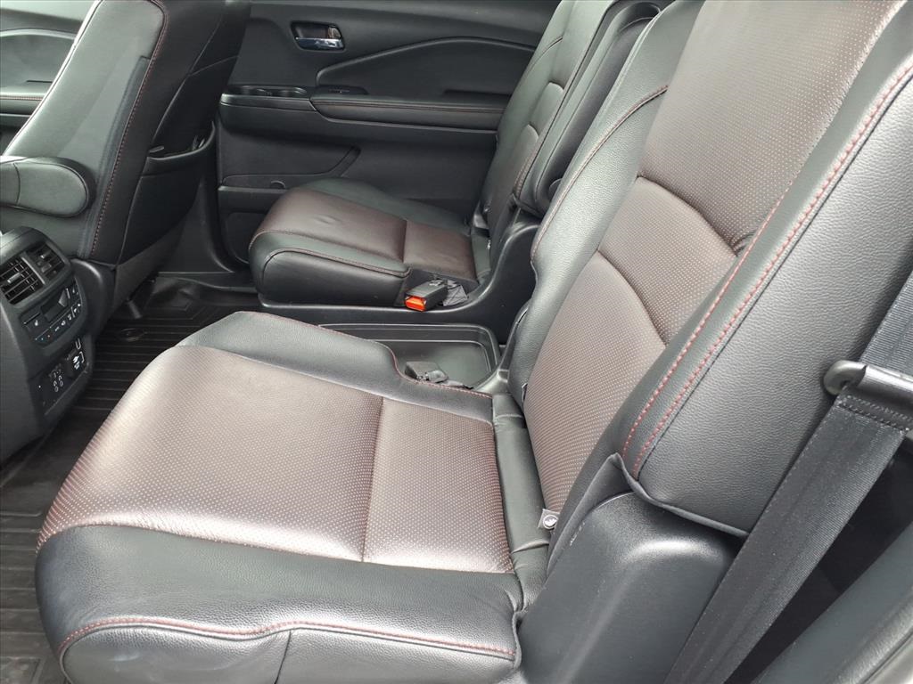 used 2022 Honda Pilot car, priced at $29,900