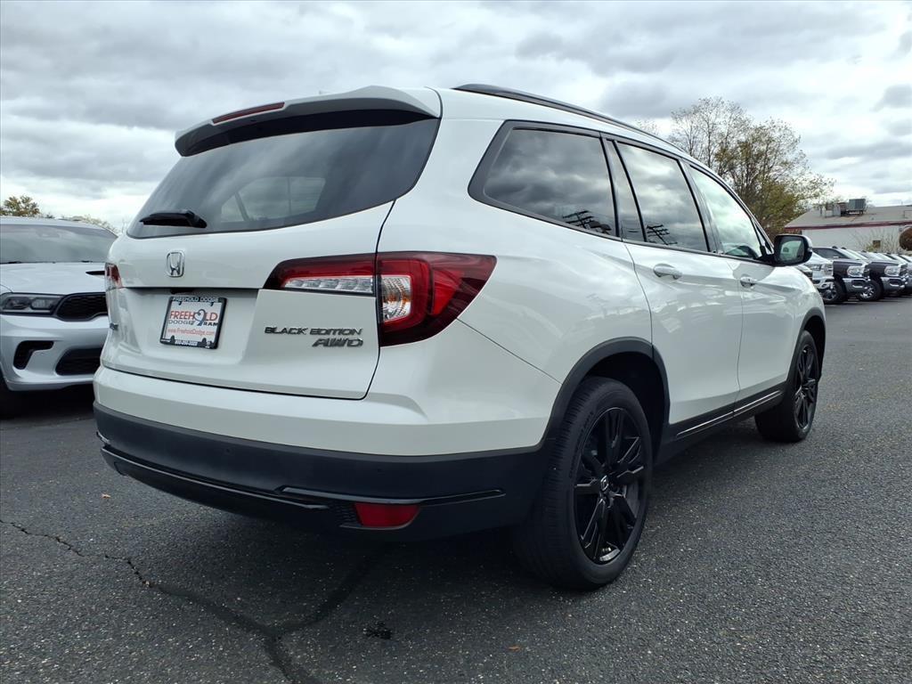 used 2022 Honda Pilot car, priced at $29,900