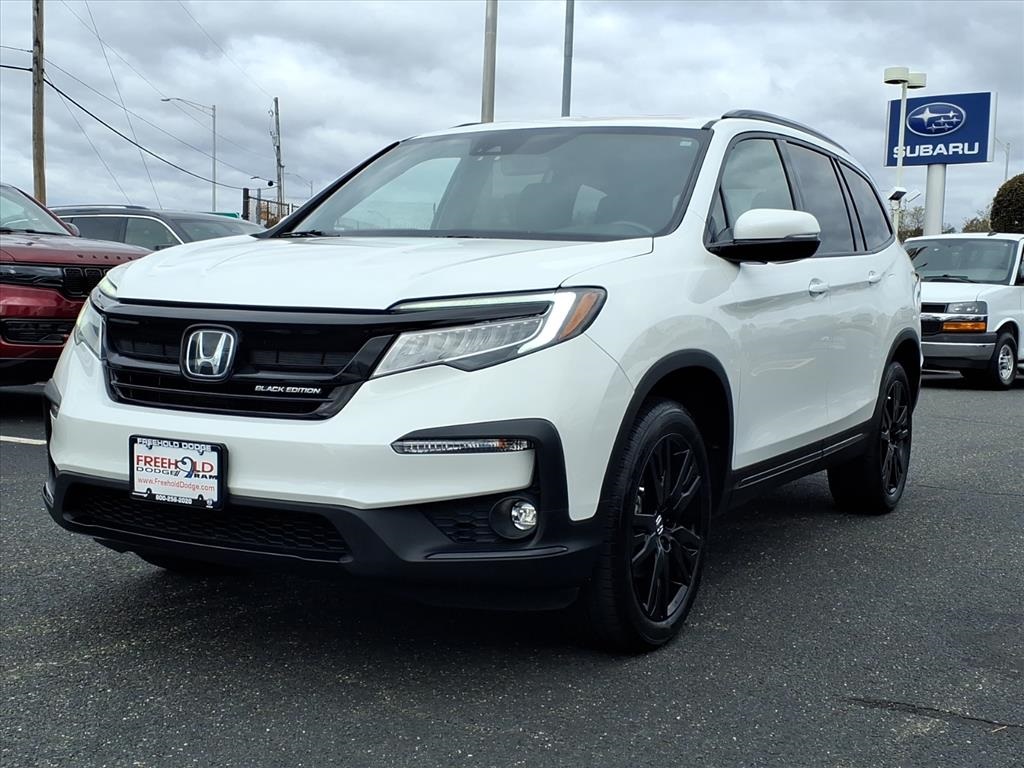 used 2022 Honda Pilot car, priced at $29,900