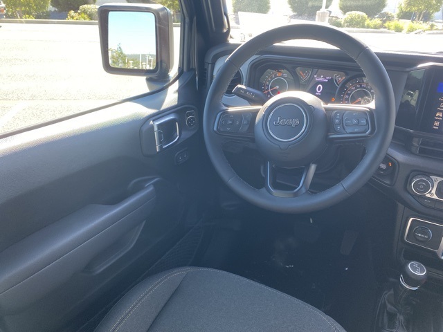 new 2025 Jeep Wrangler car, priced at $37,264