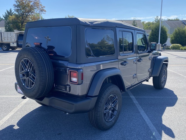 new 2025 Jeep Wrangler car, priced at $37,264