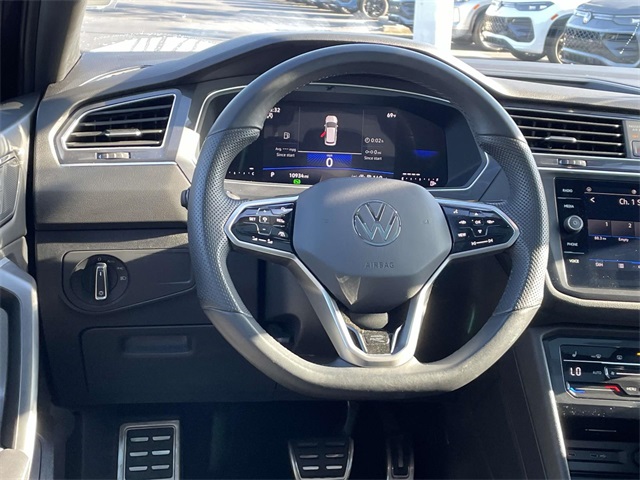 used 2024 Volkswagen Tiguan car, priced at $31,300