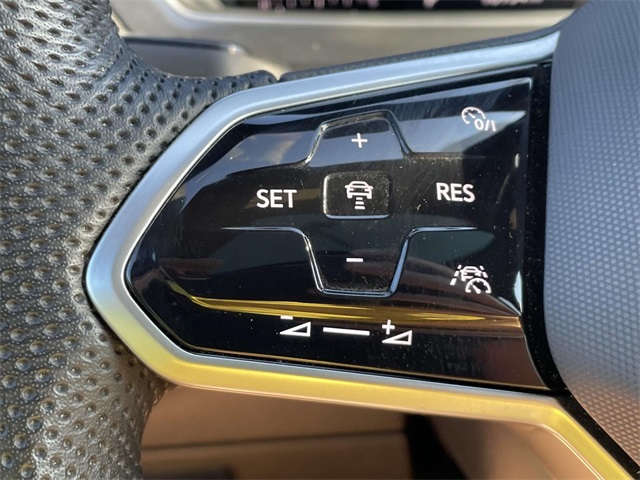 used 2024 Volkswagen Tiguan car, priced at $31,300