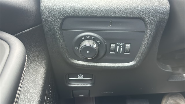 new 2025 Jeep Grand Cherokee car, priced at $47,453