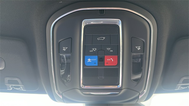 new 2025 Jeep Grand Cherokee car, priced at $47,453