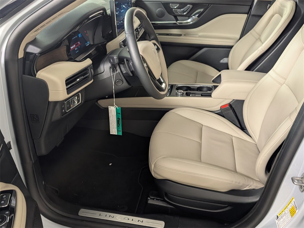 new 2025 Lincoln Corsair car, priced at $58,368