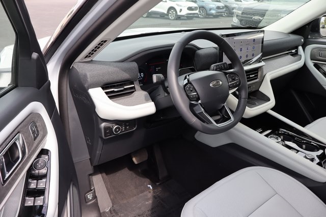 new 2025 Ford Explorer car, priced at $56,469