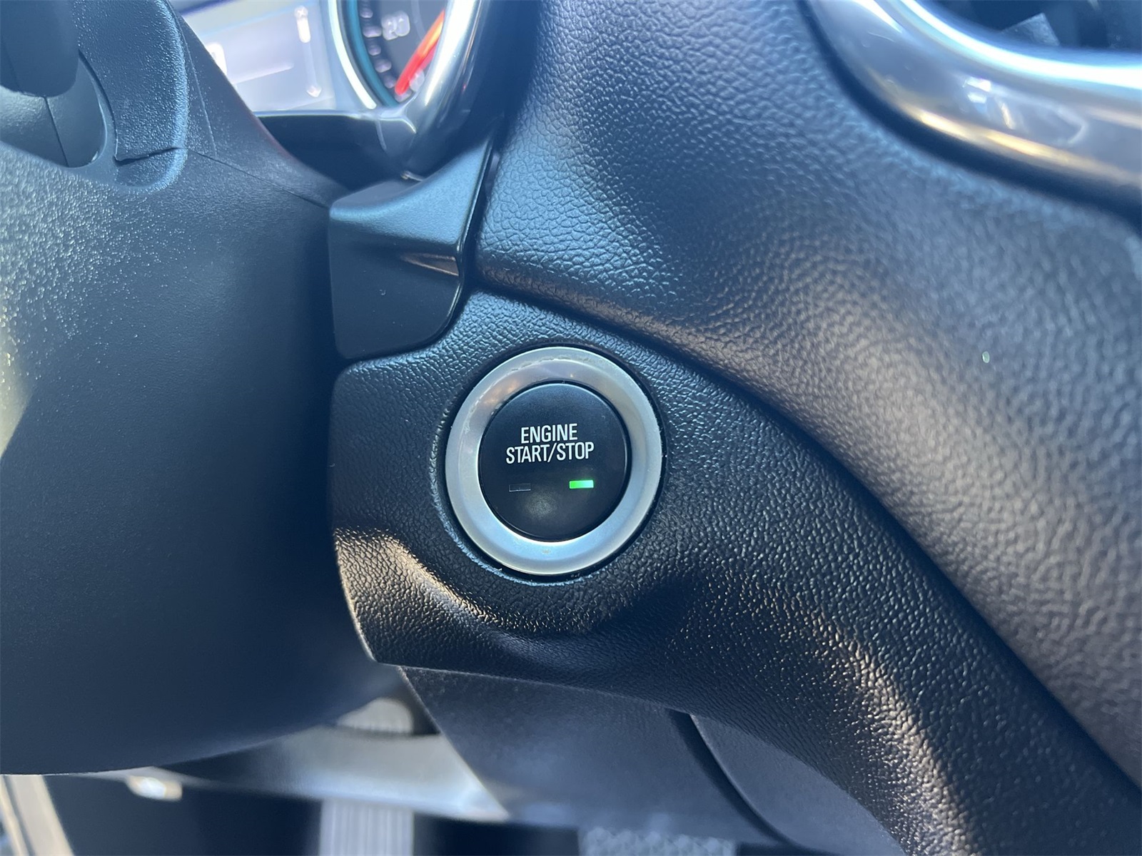 used 2023 Chevrolet Equinox car, priced at $21,991