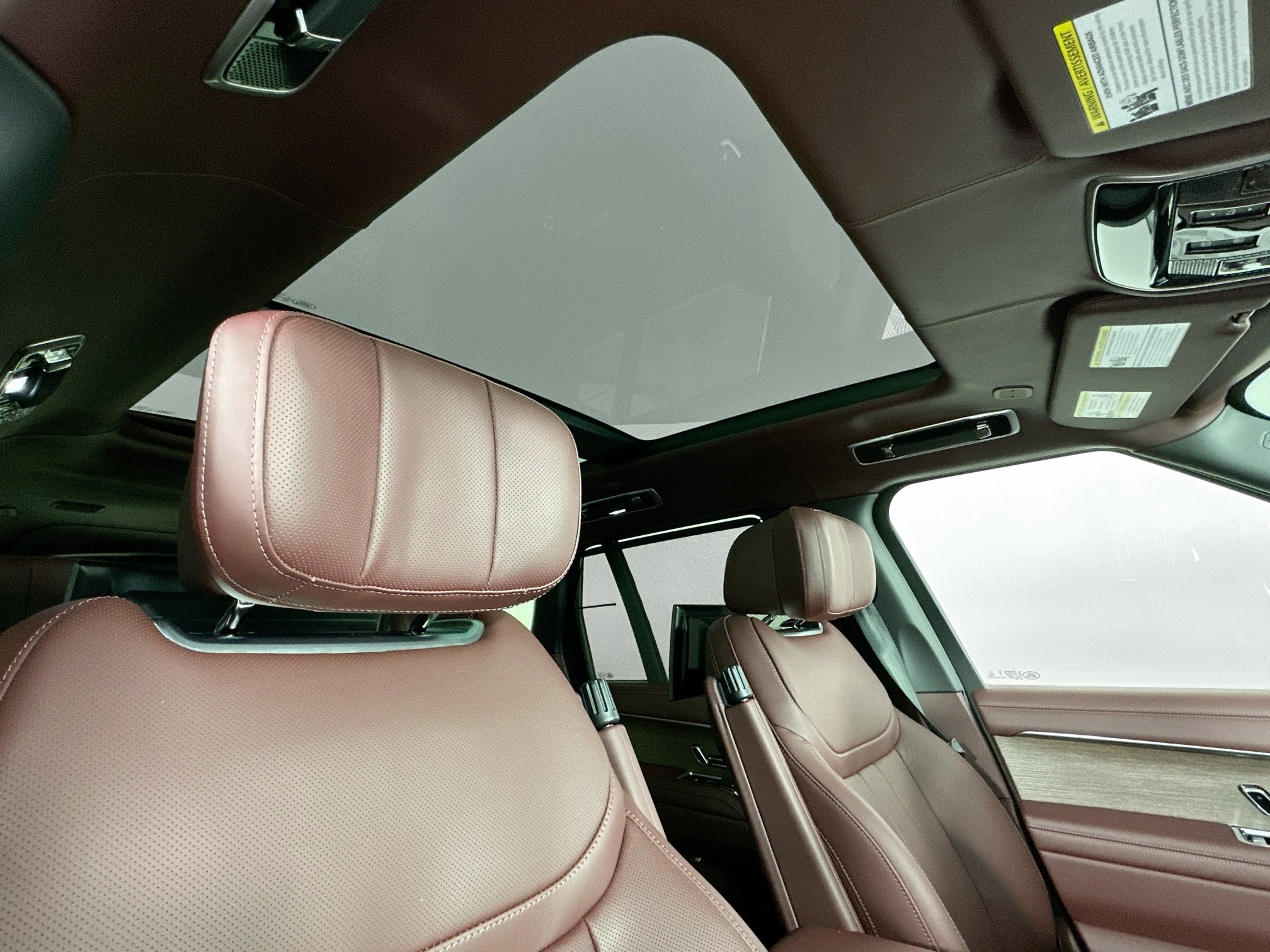 new 2025 Land Rover Range Rover Plug-In Hybrid car, priced at $166,755