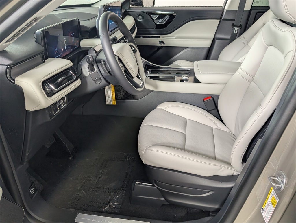 new 2025 Lincoln Aviator car, priced at $62,630
