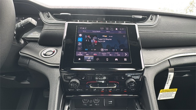 new 2025 Jeep Grand Cherokee car, priced at $42,848