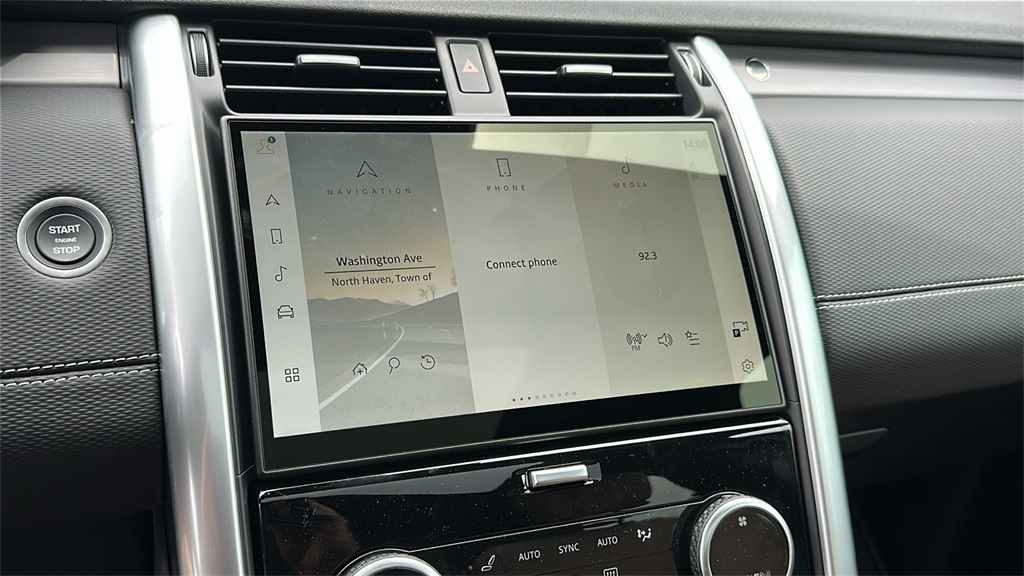 new 2025 Land Rover Discovery car, priced at $82,013