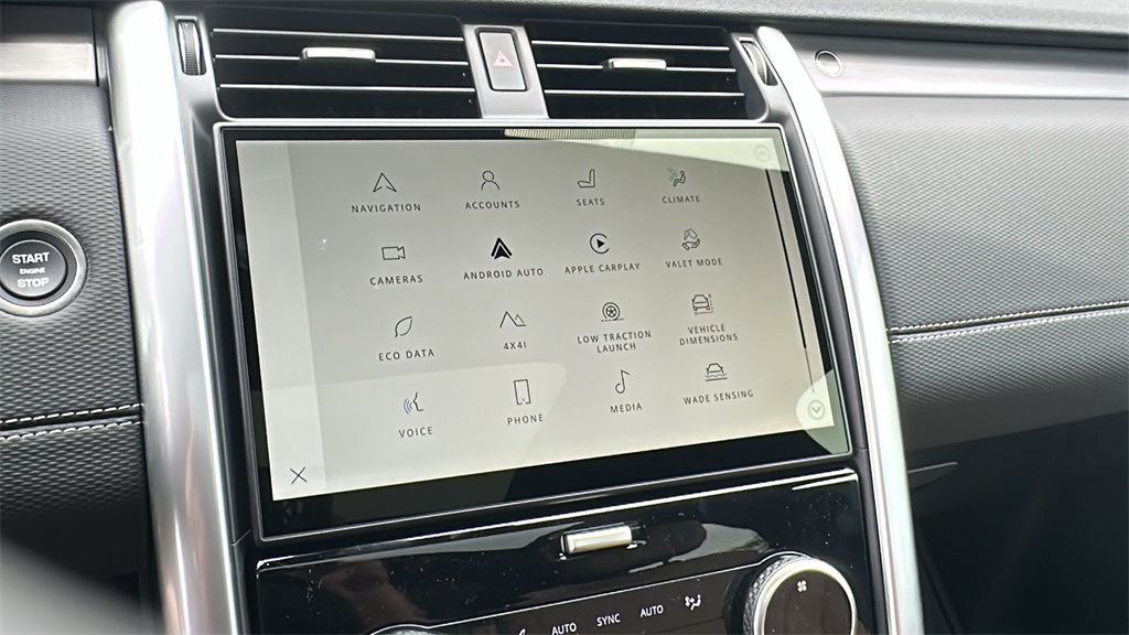 new 2025 Land Rover Discovery car, priced at $82,013