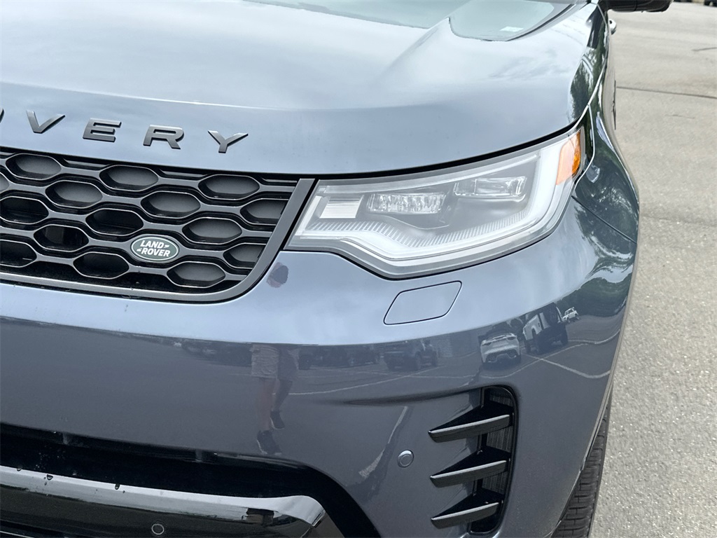 new 2025 Land Rover Discovery car, priced at $82,013