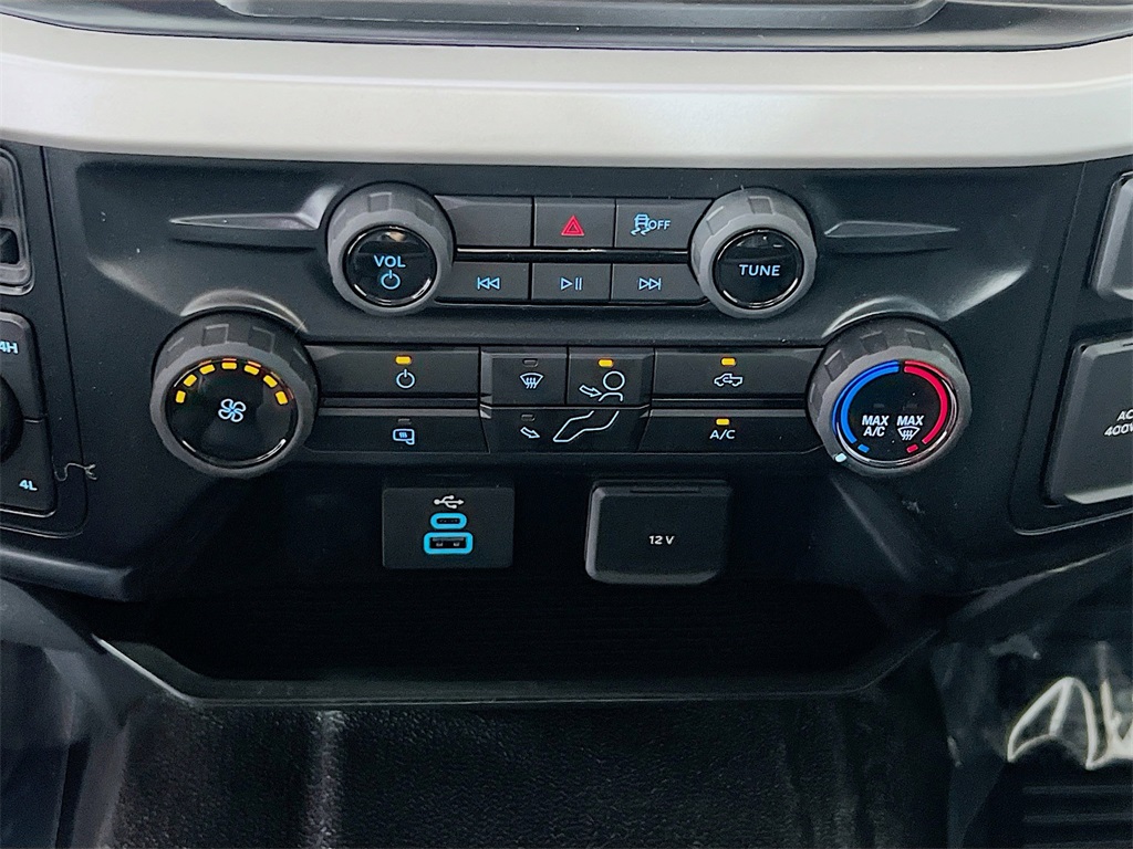 new 2025 Ford F-350SD car, priced at $69,200