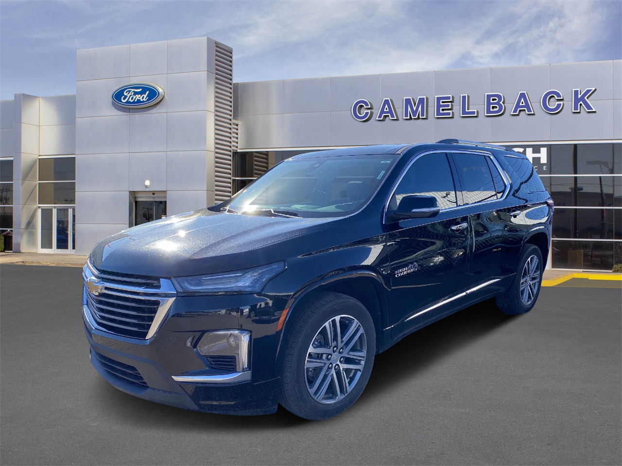 used 2023 Chevrolet Traverse car, priced at $37,999