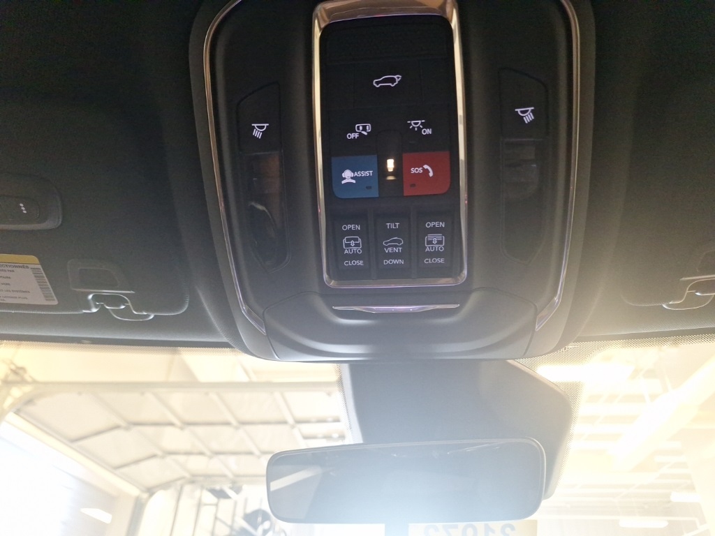 new 2025 Jeep Grand Cherokee L car, priced at $49,499