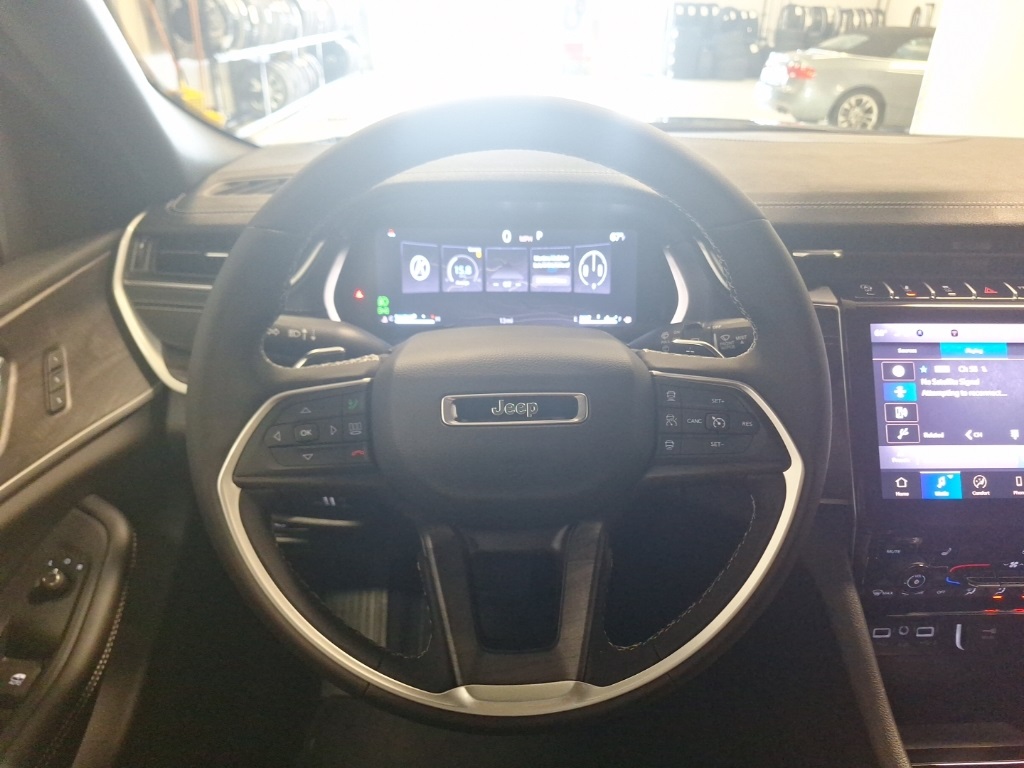 new 2025 Jeep Grand Cherokee L car, priced at $49,499
