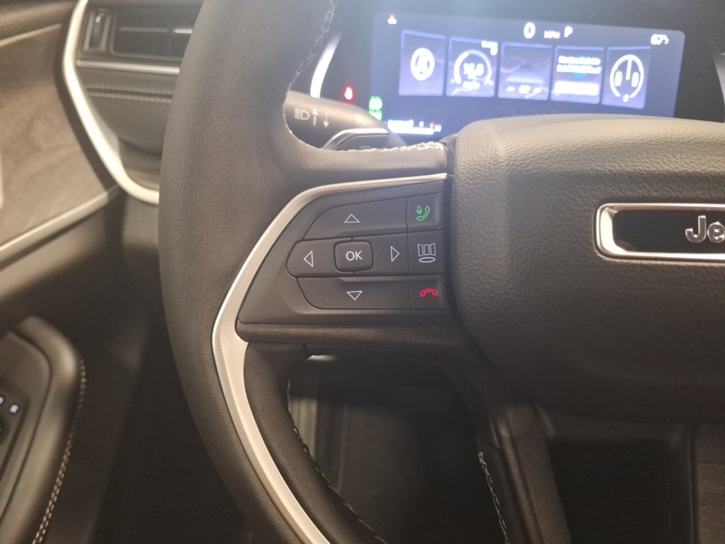 new 2025 Jeep Grand Cherokee L car, priced at $49,499