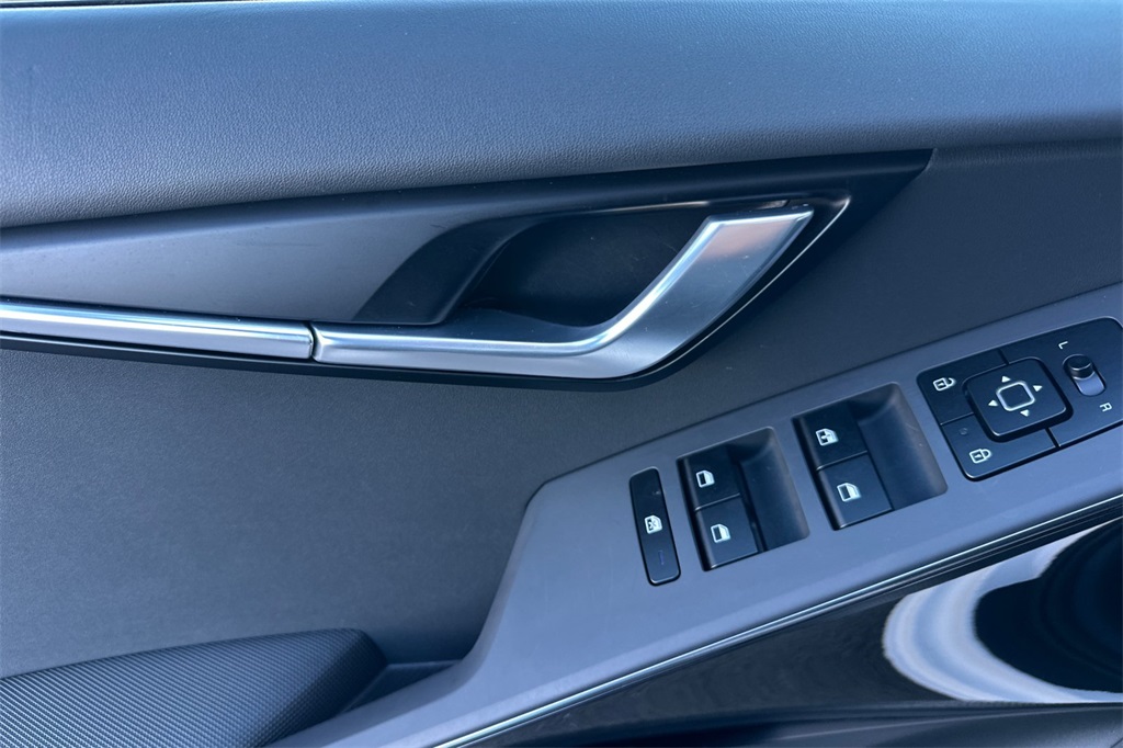 used 2025 Kia Niro car, priced at $26,977