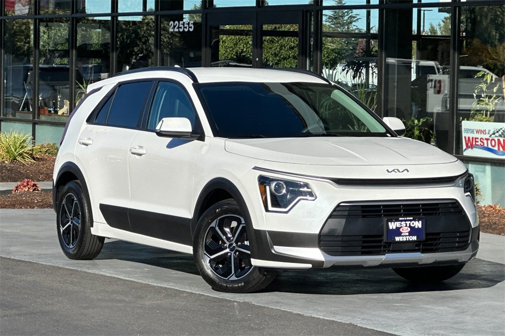 used 2025 Kia Niro car, priced at $26,977