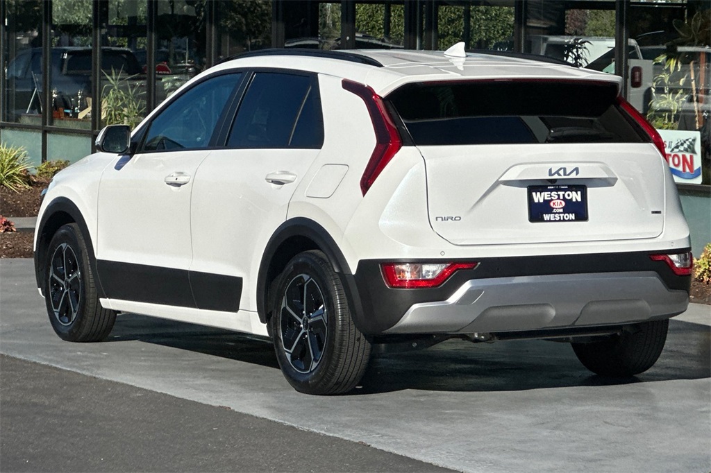 used 2025 Kia Niro car, priced at $26,977