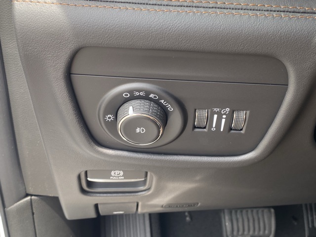 new 2025 Jeep Grand Cherokee L car, priced at $64,553