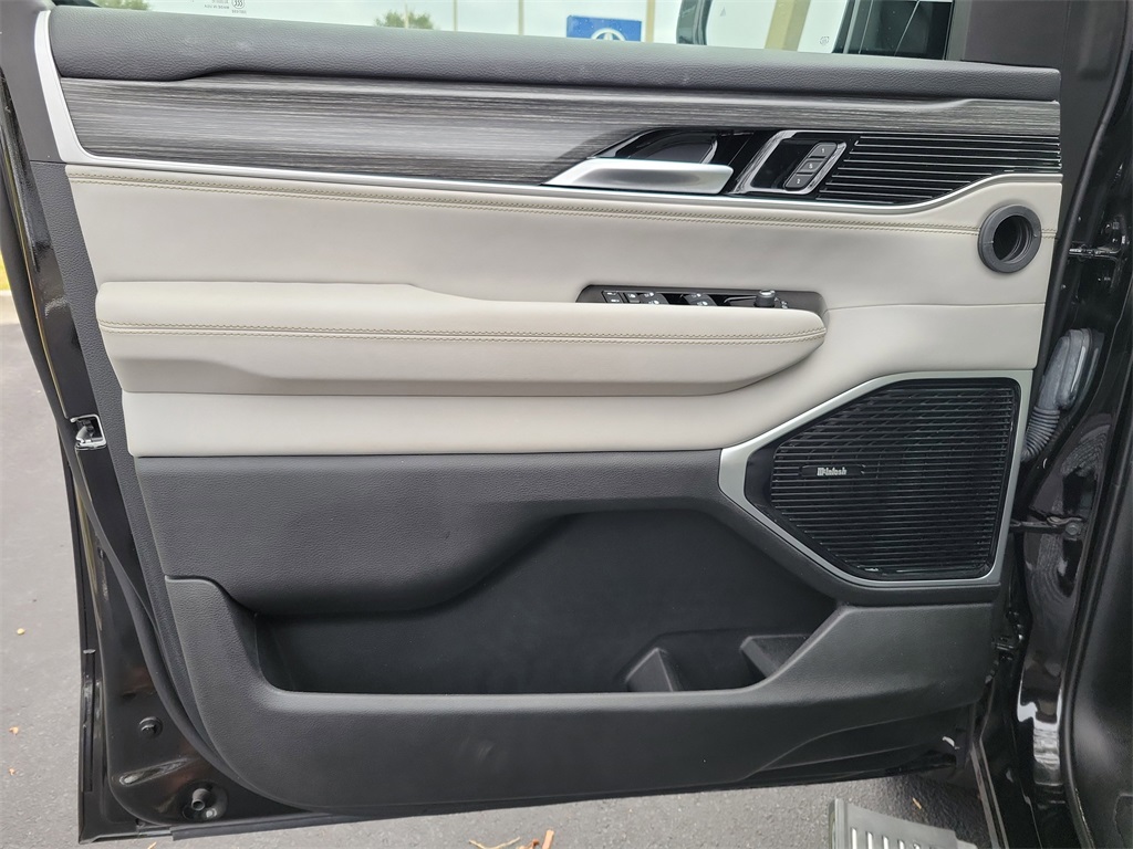 used 2024 Jeep Wagoneer L car, priced at $66,998