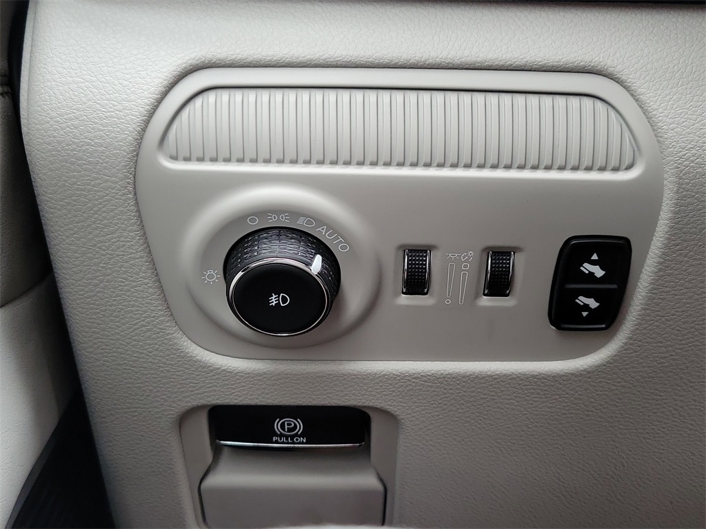 used 2024 Jeep Wagoneer L car, priced at $66,998