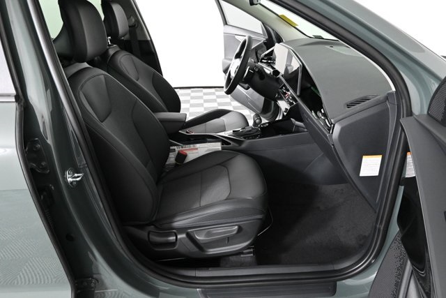 new 2025 Kia Niro car, priced at $30,598