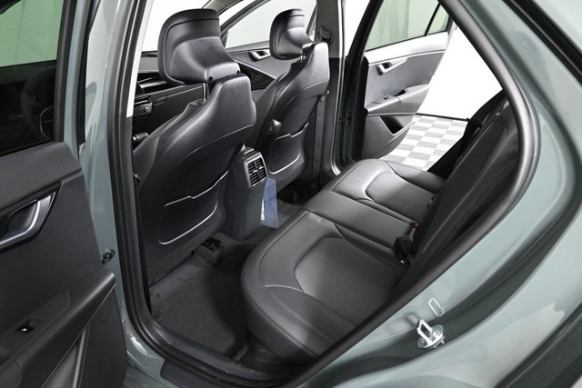 new 2025 Kia Niro car, priced at $30,598