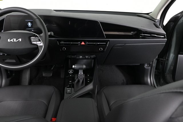 new 2025 Kia Niro car, priced at $30,598