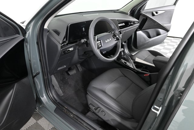 new 2025 Kia Niro car, priced at $30,598