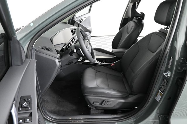 new 2025 Kia Niro car, priced at $30,598