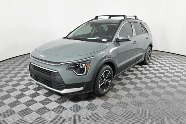 new 2025 Kia Niro car, priced at $30,598