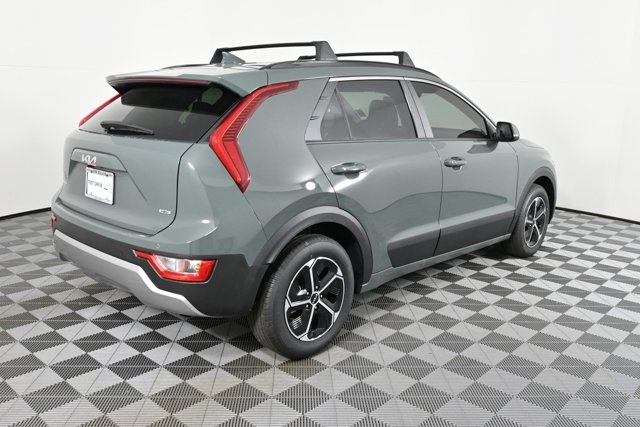new 2025 Kia Niro car, priced at $30,598
