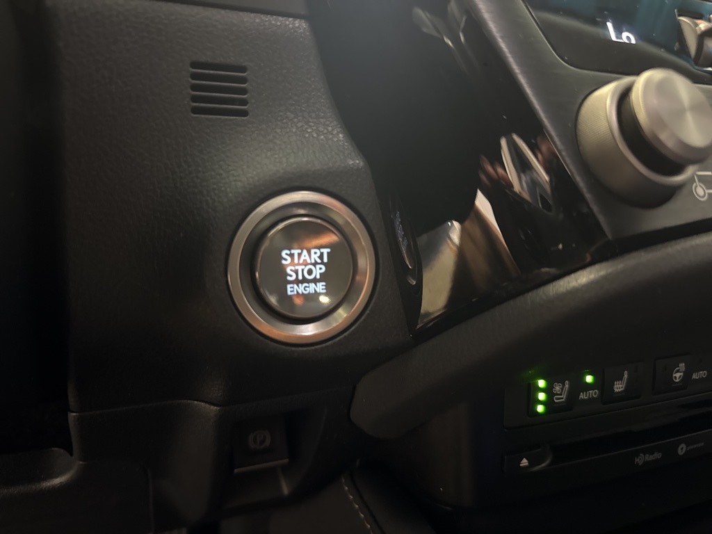 used 2022 Lexus ES car, priced at $35,474