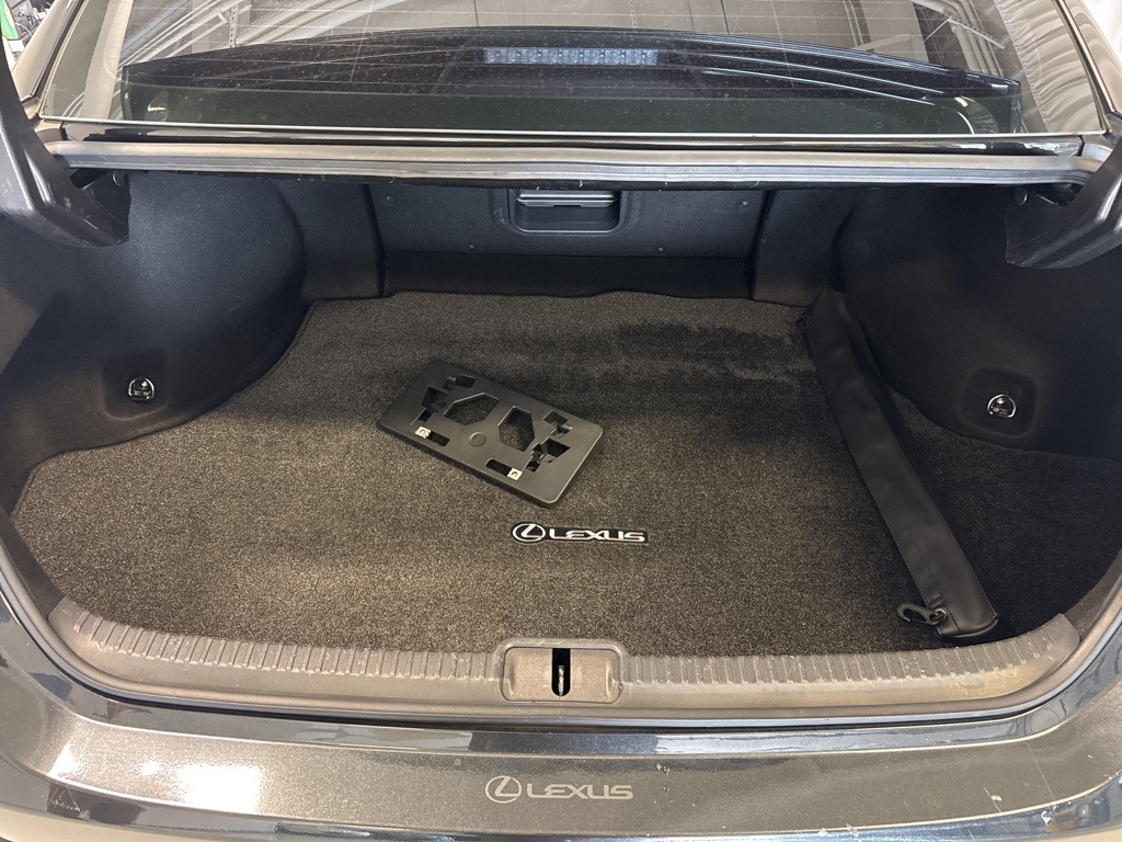 used 2022 Lexus ES car, priced at $35,474