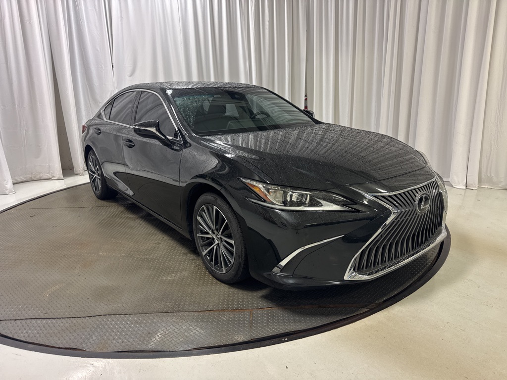 used 2022 Lexus ES car, priced at $35,474
