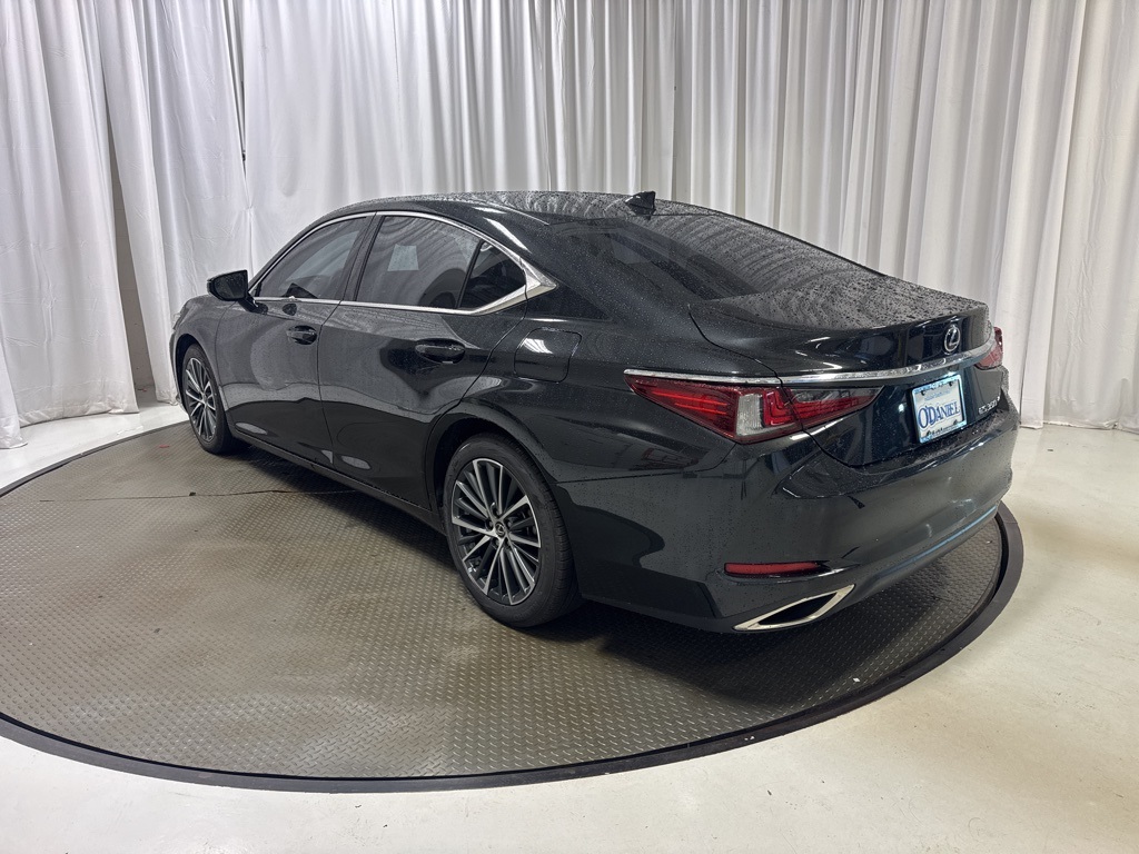 used 2022 Lexus ES car, priced at $35,474